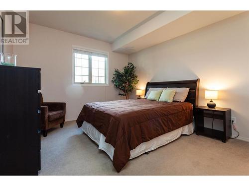 1875 Country Club Drive Unit# 1318, Kelowna, BC - Indoor Photo Showing Bedroom