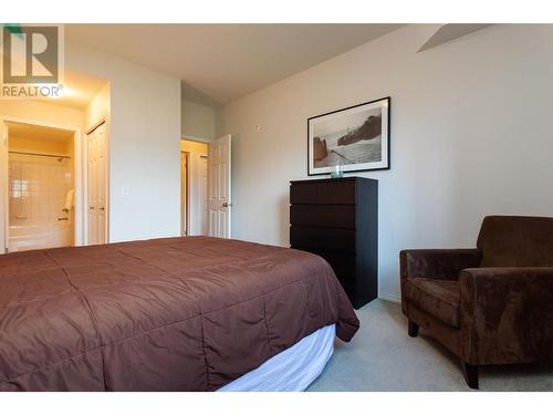 1875 Country Club Drive Unit# 1318, Kelowna, BC - Indoor Photo Showing Bedroom