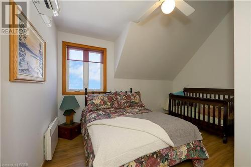 33 White Bear Court, Temagami, ON - Indoor Photo Showing Bedroom