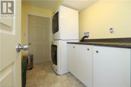 33 White Bear Court, Temagami, ON - Indoor Photo Showing Laundry Room