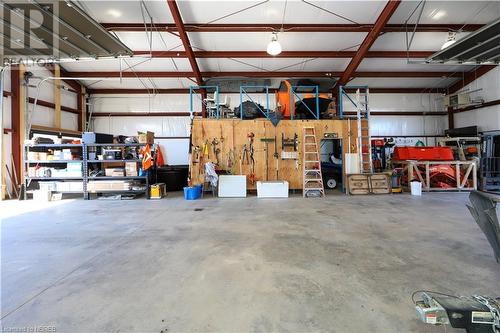 33 White Bear Court, Temagami, ON - Indoor Photo Showing Garage