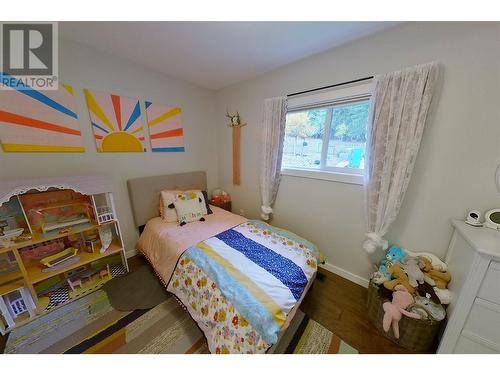 4661 45 Street, Salmon Arm, BC - Indoor Photo Showing Bedroom