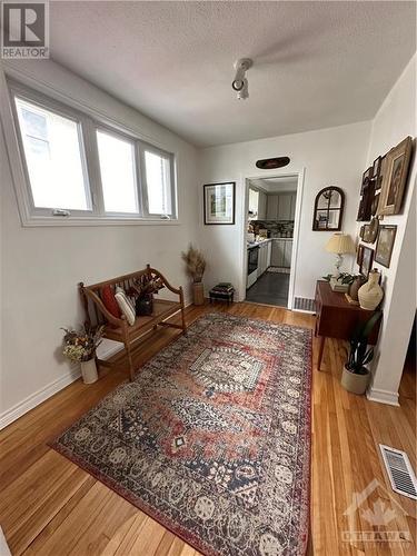 323 Parkdale Avenue, Ottawa, ON - Indoor Photo Showing Other Room