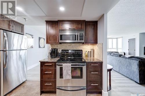 1403 315 5Th Avenue N, Saskatoon, SK - Indoor Photo Showing Kitchen With Stainless Steel Kitchen