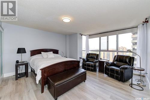 1403 315 5Th Avenue N, Saskatoon, SK - Indoor Photo Showing Bedroom
