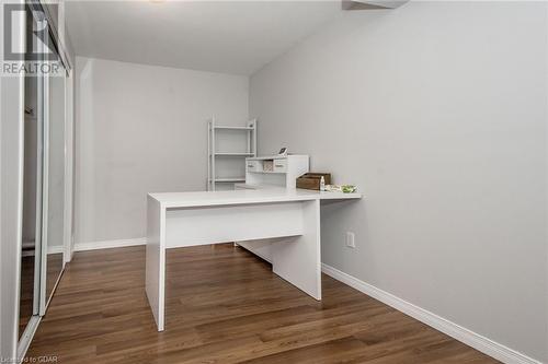 1 Ireland Place, Guelph, ON - Indoor Photo Showing Office