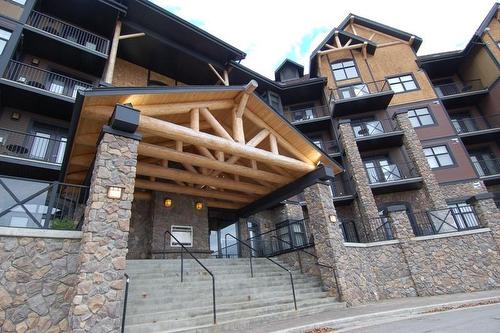 409 - 1545 Kicking Horse Trail, Golden, BC - Outdoor