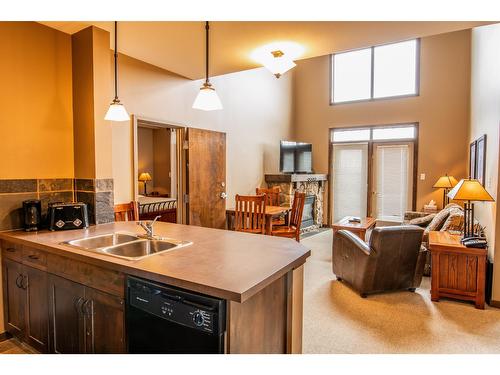 409 - 1545 Kicking Horse Trail, Golden, BC - Indoor Photo Showing Other Room