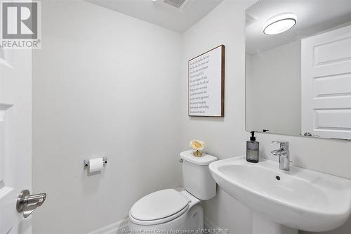 739 Brownstone Drive, Lakeshore, ON - Indoor Photo Showing Bathroom