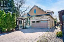 #7 -2081 WALLINGFORD AVE  London, ON N6G 0K1