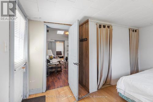 72 57Th Street N, Wasaga Beach, ON - Indoor Photo Showing Bedroom