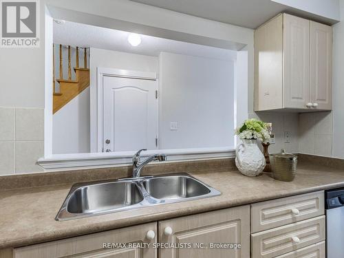 2 Wicklow Road, Brampton, ON - Indoor Photo Showing Kitchen With Double Sink