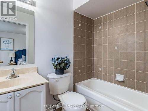 2 Wicklow Road, Brampton, ON - Indoor Photo Showing Bathroom