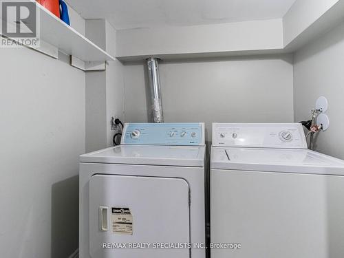 2 Wicklow Road, Brampton, ON - Indoor Photo Showing Laundry Room