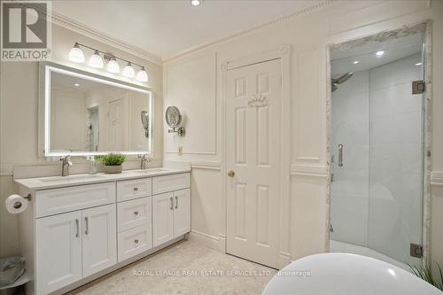 966 Silver Birch Trail, Mississauga, ON - Indoor Photo Showing Bathroom