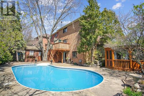 966 Silver Birch Trail, Mississauga, ON - Outdoor With In Ground Pool With Backyard