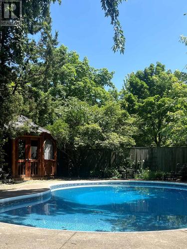 966 Silver Birch Trail, Mississauga, ON - Outdoor With In Ground Pool With Backyard