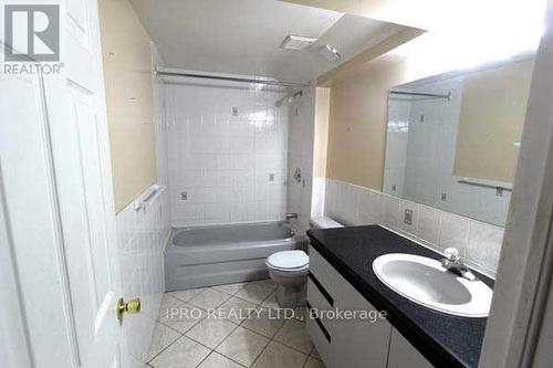 Bsmt - 1456 Pickwick Drive, Mississauga, ON - Indoor Photo Showing Bathroom