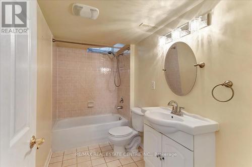 3255 Cactus Gate, Mississauga, ON - Indoor Photo Showing Bathroom