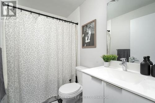 3611 - 30 Shore Breeze Drive W, Toronto, ON - Indoor Photo Showing Bathroom