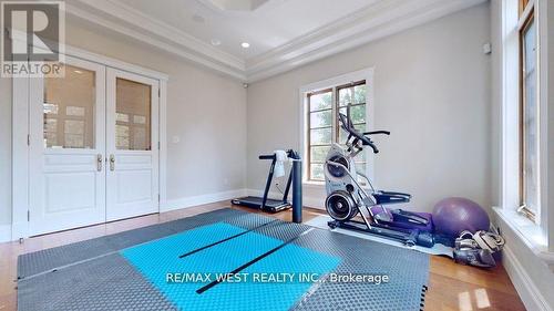 32 Daleview Court, Vaughan, ON - Indoor Photo Showing Gym Room