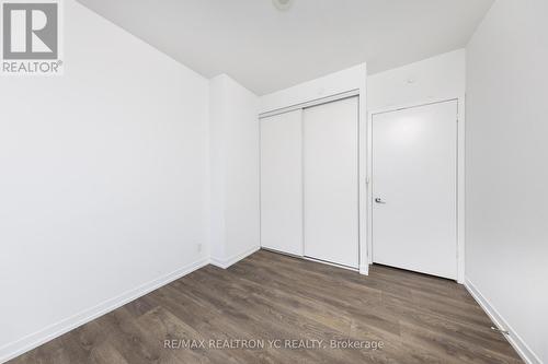 2709 - 5 Buttermill Avenue, Vaughan, ON - Indoor Photo Showing Other Room
