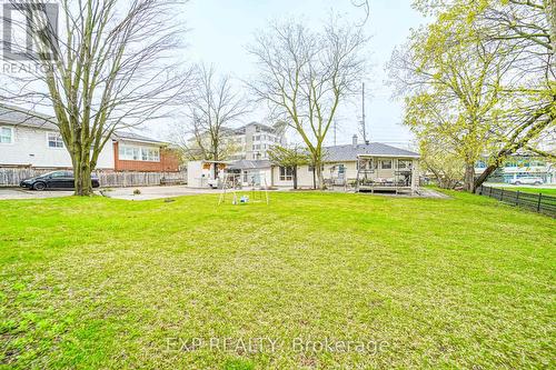 7821 Kennedy Road, Markham, ON - Outdoor