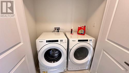 112 Clippers Crescent, Whitchurch-Stouffville, ON - Indoor Photo Showing Laundry Room