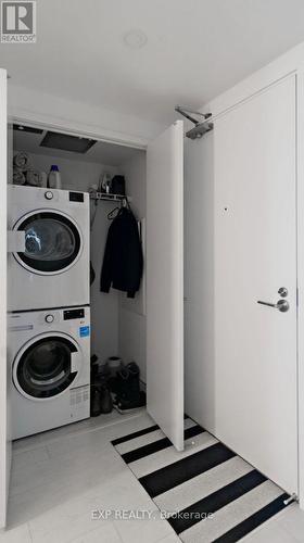 2019 - 19 Western Battery Road, Toronto, ON - Indoor Photo Showing Laundry Room