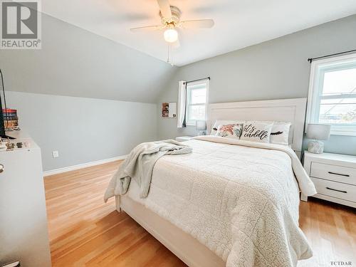 102 Katherine St, Temiskaming Shores, ON - Indoor Photo Showing Bedroom