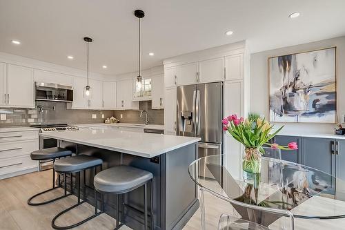 2116 Prospect Street|Unit #B, Burlington, ON - Indoor Photo Showing Kitchen With Upgraded Kitchen