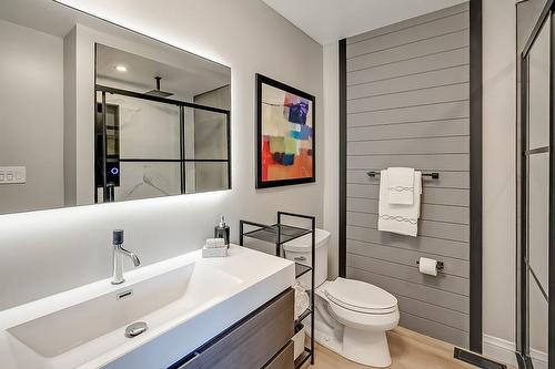 2116 Prospect Street|Unit #B, Burlington, ON - Indoor Photo Showing Bathroom
