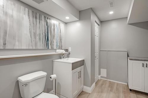2116 Prospect Street|Unit #B, Burlington, ON - Indoor Photo Showing Bathroom