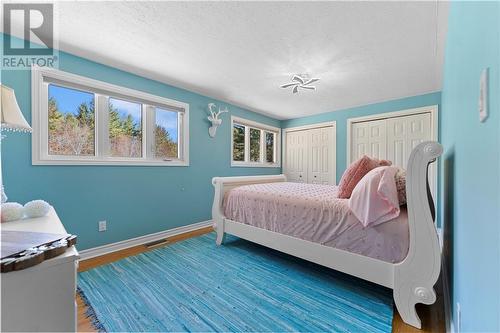 686 Airport Road, Petawawa, ON - Indoor Photo Showing Bedroom