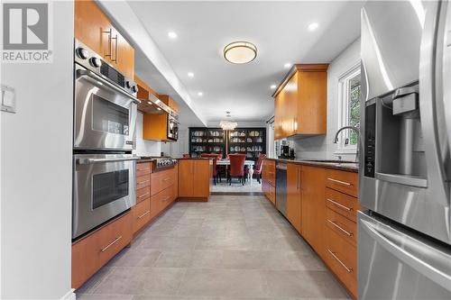 686 Airport Road, Petawawa, ON - Indoor Photo Showing Kitchen