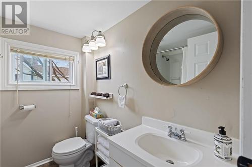 96 Havelock Street, Brockville, ON - Indoor Photo Showing Bathroom