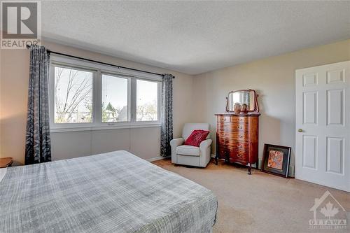 1515 Delia Crescent, Ottawa, ON - Indoor Photo Showing Bedroom