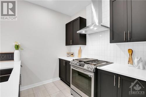 140 Rugosa Street, Nepean, ON - Indoor Photo Showing Kitchen With Upgraded Kitchen