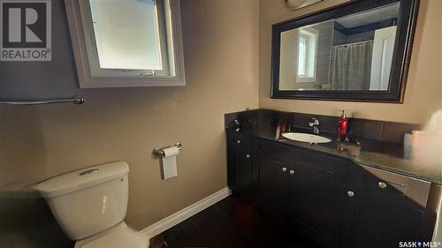 109 119 Hampton Circle, Saskatoon, SK - Indoor Photo Showing Bathroom