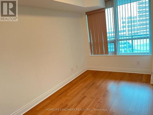 1123 - 25 Greenview Avenue, Toronto, ON - Indoor Photo Showing Other Room