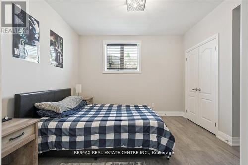 9738 Dundas Street E, Erin, ON - Indoor Photo Showing Bedroom