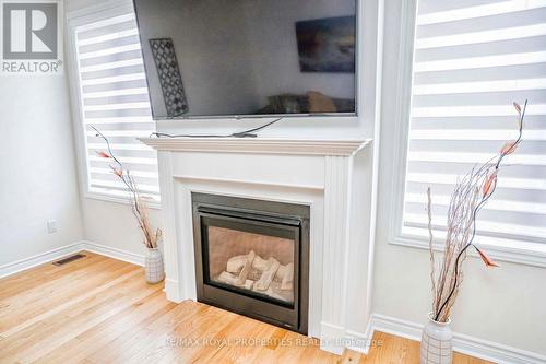 1877 Castlepoint Drive, Oshawa, ON - Indoor Photo Showing Living Room With Fireplace