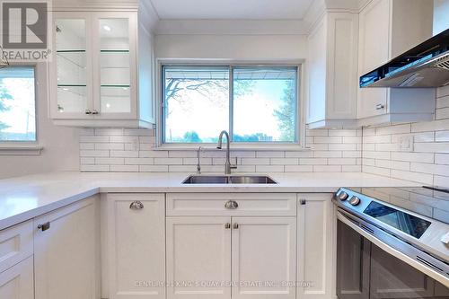 4 Honeybourne Crescent, Markham, ON - Indoor Photo Showing Kitchen With Double Sink