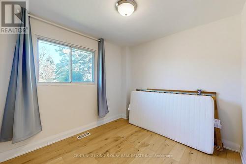 4 Honeybourne Crescent, Markham, ON - Indoor Photo Showing Other Room