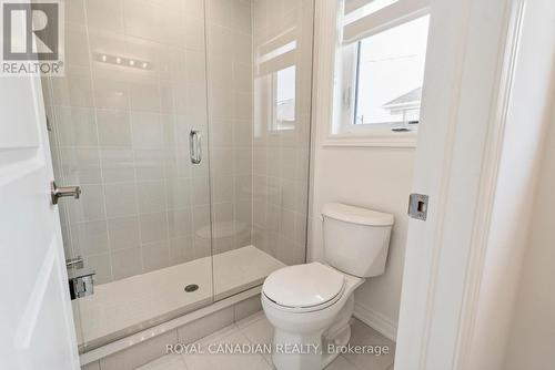 1409 Davis Loop, Innisfil, ON - Indoor Photo Showing Bathroom