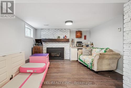 10 Parkway Place, Barrie, ON - Indoor Photo Showing Living Room With Fireplace