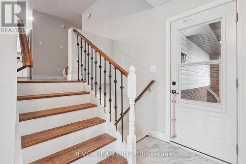 10 Parkway Place, Barrie, ON - Indoor Photo Showing Other Room