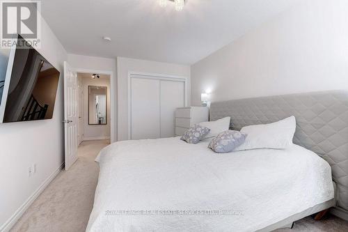 97 - 2441 Greenwich Drive, Oakville, ON - Indoor Photo Showing Bedroom