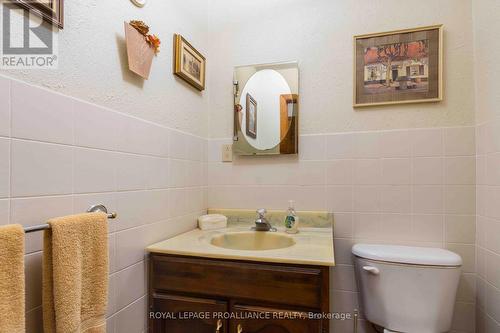 1249 Glen Miller Road, Quinte West, ON - Indoor Photo Showing Bathroom