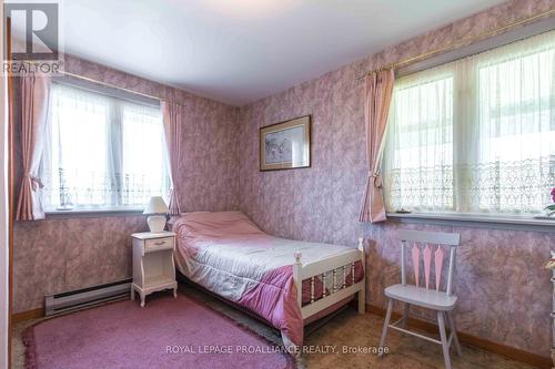 1249 Glen Miller Road, Quinte West, ON - Indoor Photo Showing Bedroom